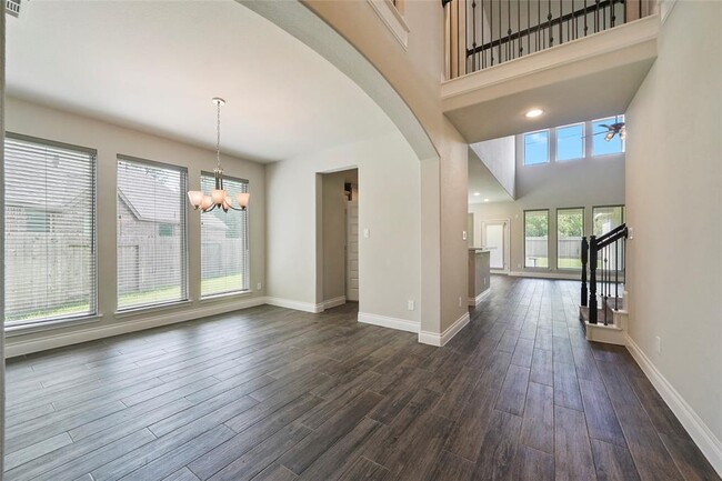 Building Photo - 13302 Lazy River Ln