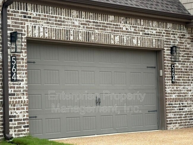 Building Photo - 564 Holden Dr