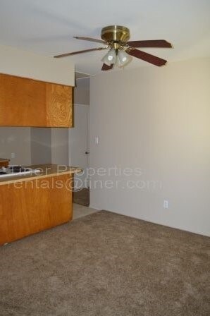 Foto del edificio - 3816 Elkhorn Blvd