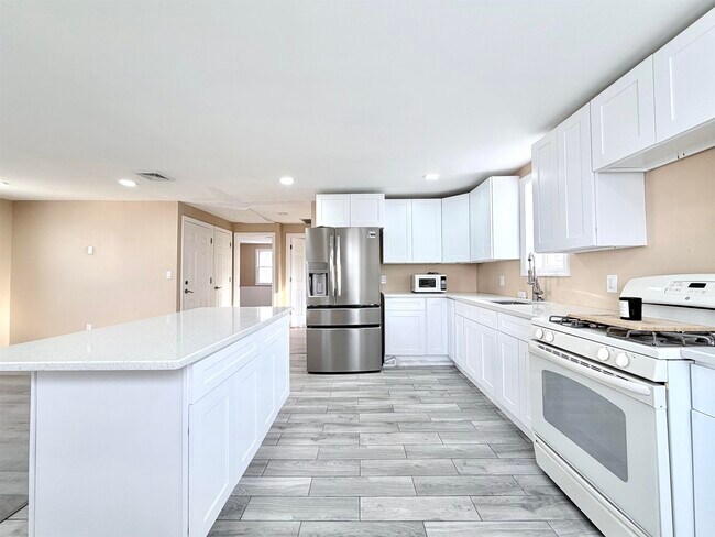 Foto del edificio - 1572 Summit Ave