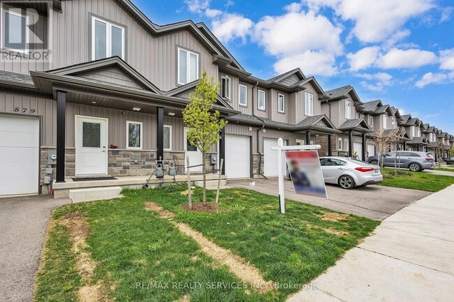 Building Photo - 877 Edinburgh Dr