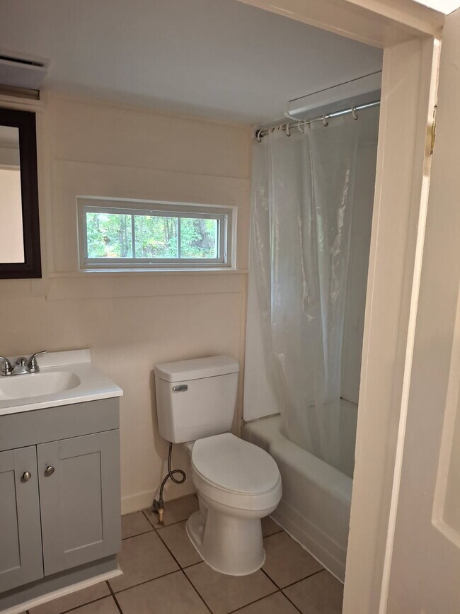 Foto del edificio - 631 18th St NW