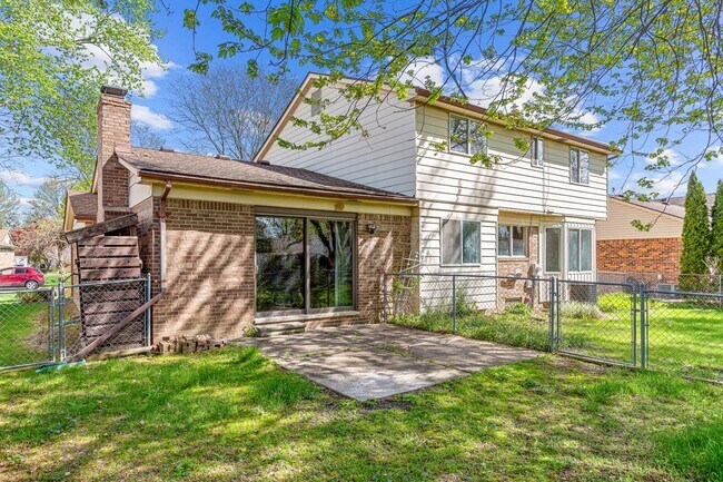 Foto del edificio - 46323 Gainsborough Dr