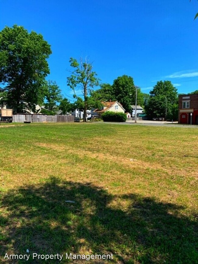 Foto del edificio - Studio, 2 bath House - 1464 State St.