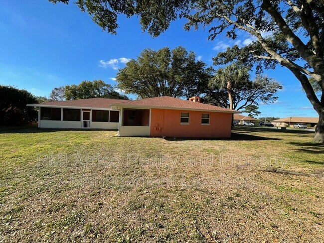 Building Photo - 4101 Staffordshire Dr