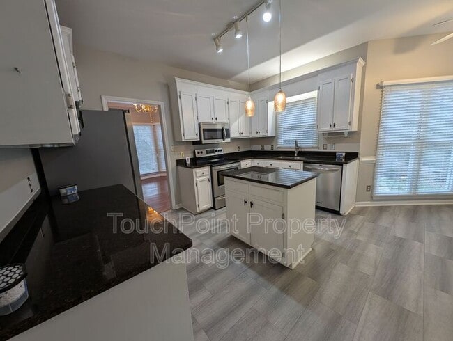 Building Photo - 9300 Harris Glen Dr