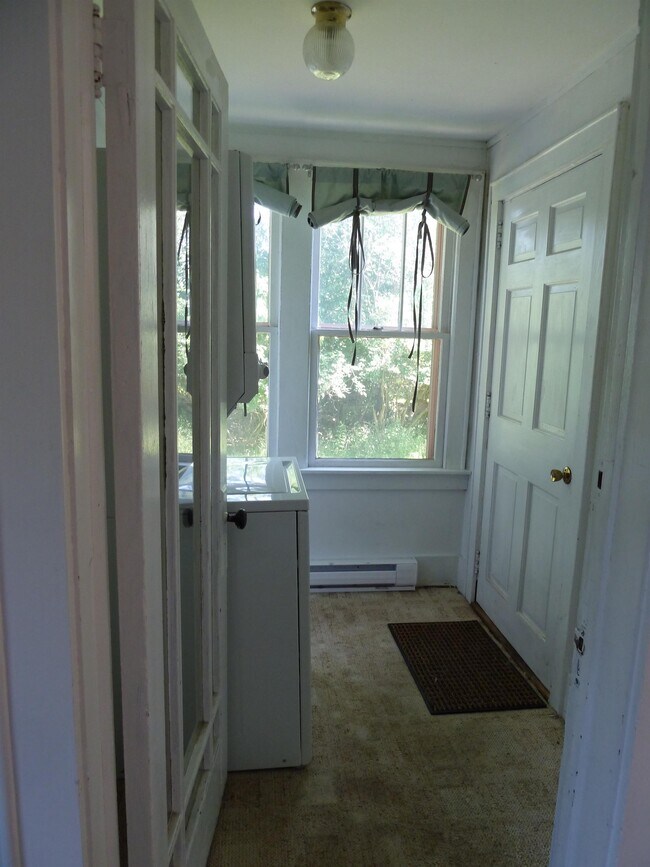 9 Arrowwood Dr, Ithaca, NY 14850 House Rental in Ithaca, NY