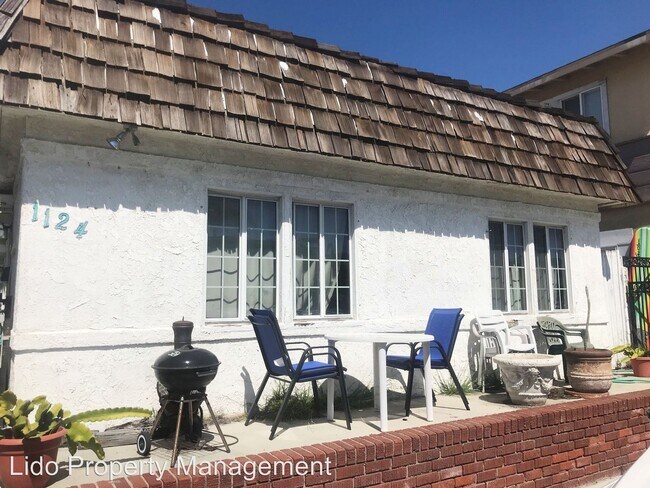 Building Photo - 1124 W Balboa Blvd