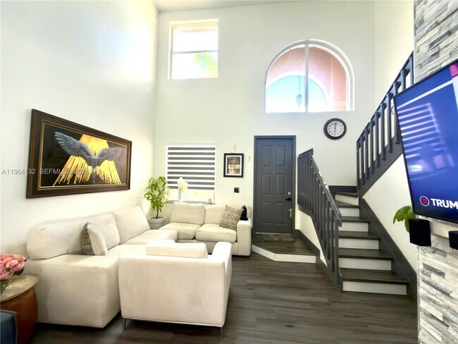 Foto del edificio - 2343 NW 162nd Way