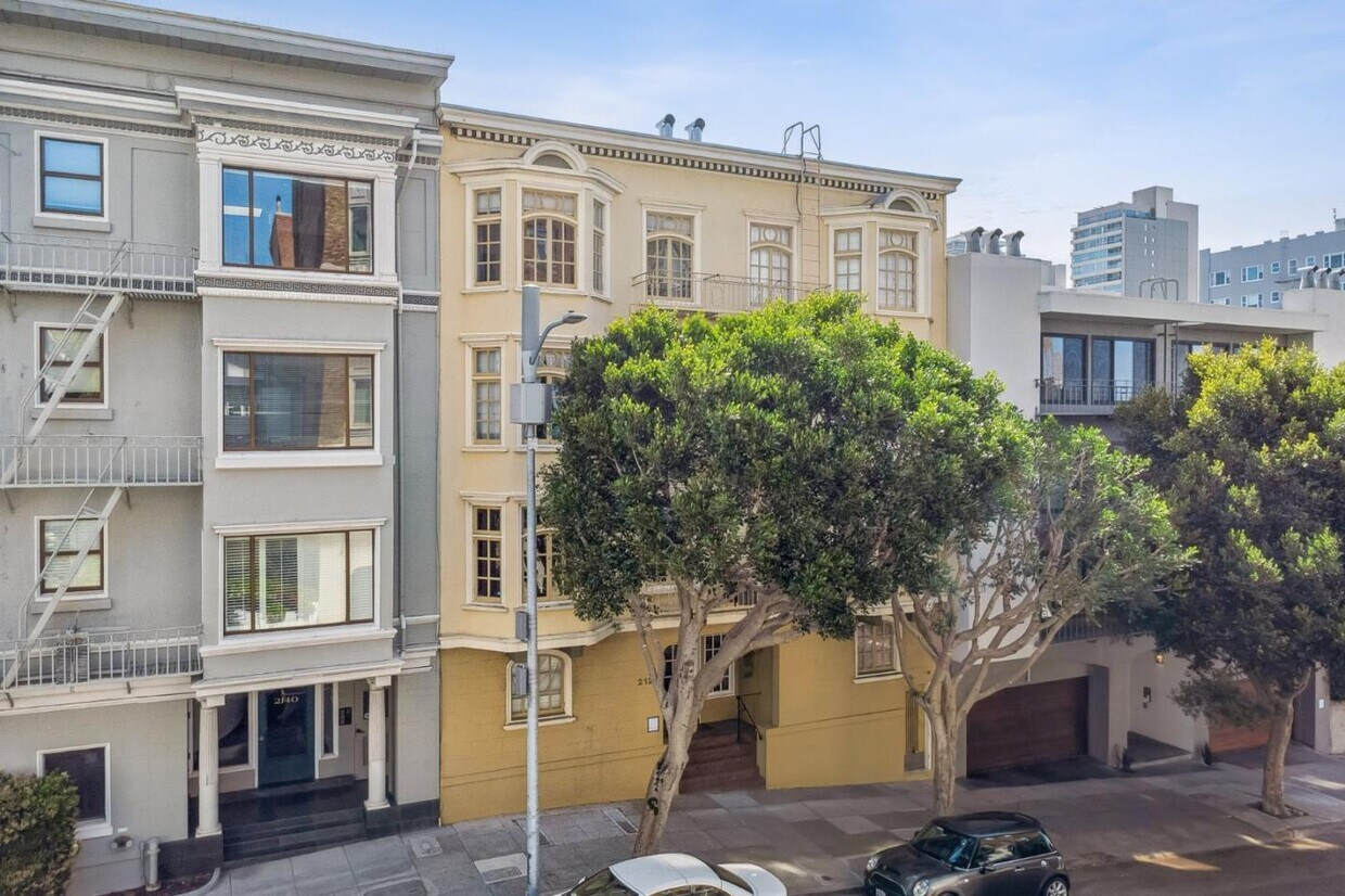Foto principal - 2124 Hyde St