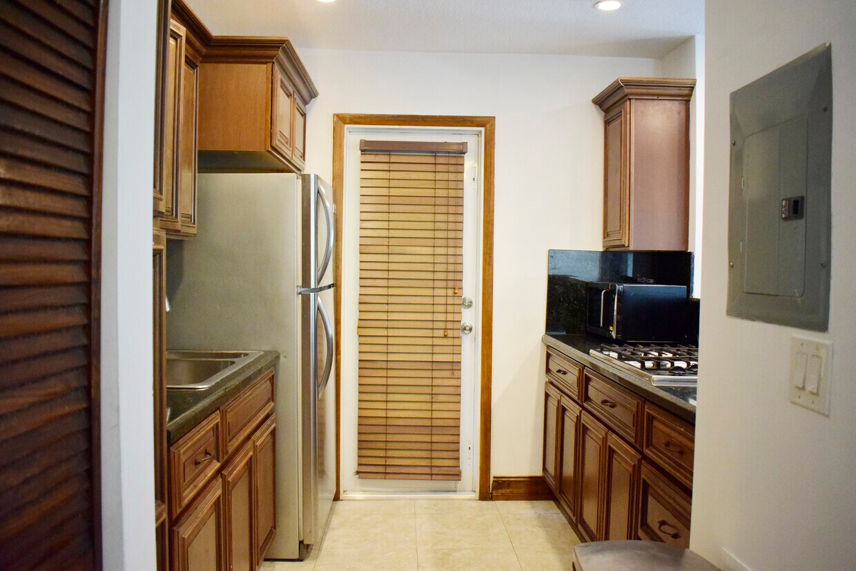 Foto principal - 542 Washington Ave