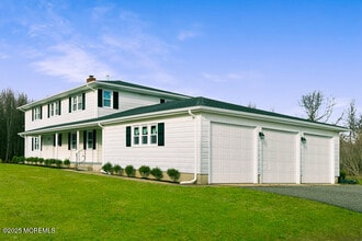 Building Photo - 370 Smithburg Rd