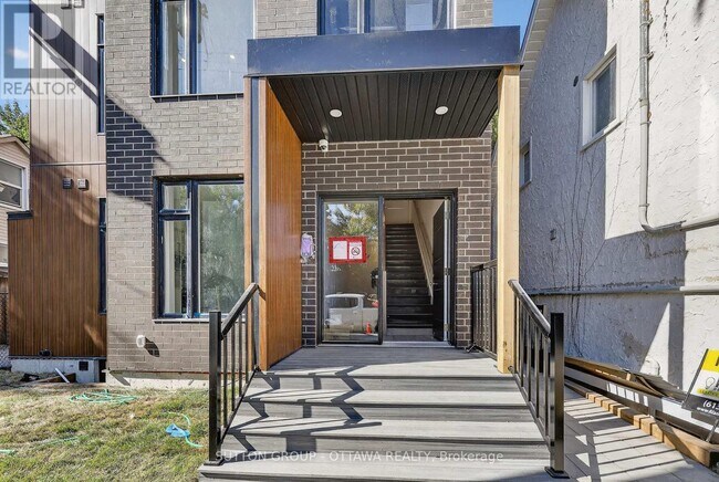 Photo du bâtiment - 123 Harvey St