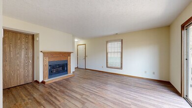 Yorkshire Woods Apartments photo'