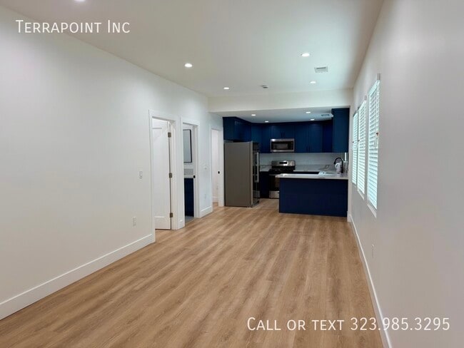 Foto del edificio - 678 E 45th St