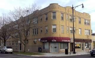 Foto del edificio - 4517 N Milwaukee Ave