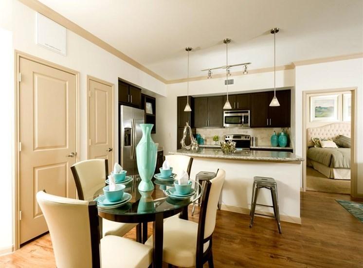 Foto principal - 1 bedroom in Houston TX 77054