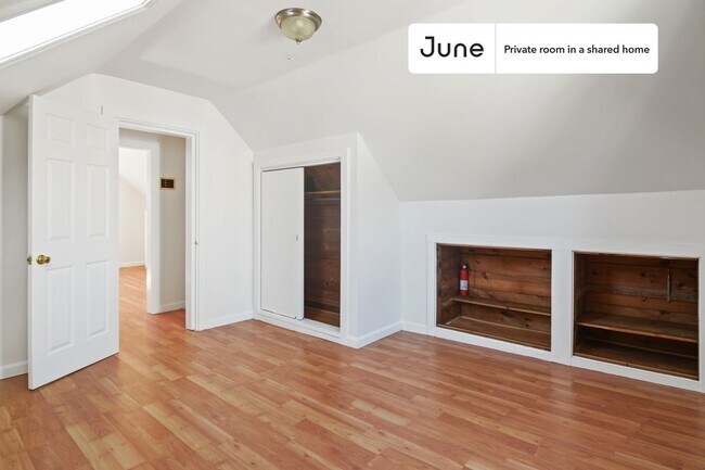 Foto del edificio - Room in Shared 6 bed/2 bath home in Allston
