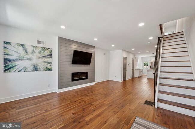 Foto del edificio - 2518 Carpenter St