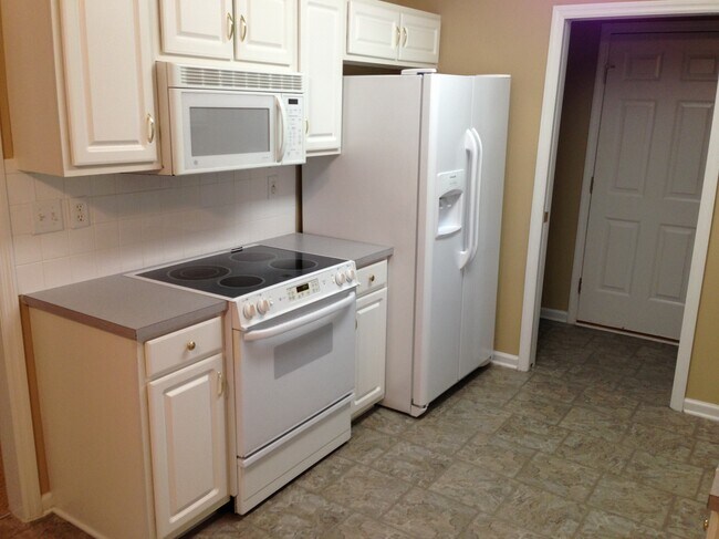 Foto del edificio - 8349 Waltham Rd