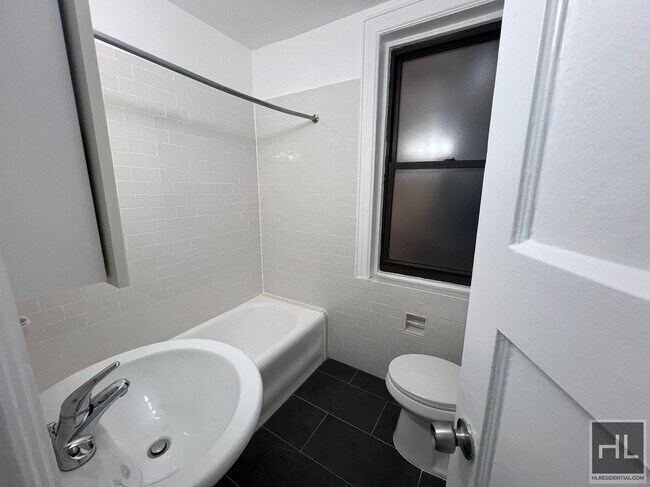 Foto del edificio - EAST 88 STREET