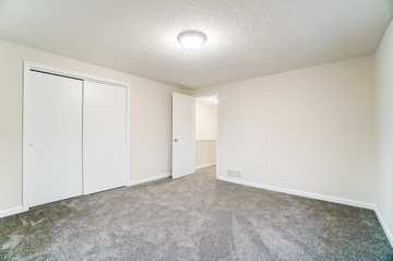Building Photo - 225 S Rosedale Ave