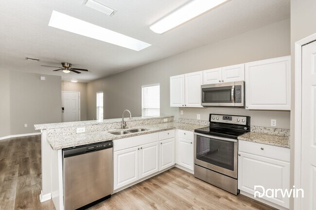 Building Photo - 2252 Whisper Wind Cir