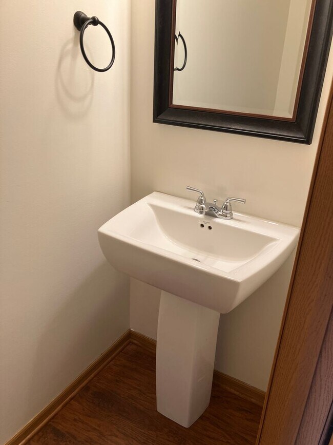 Foto del edificio - 1046 Laurel Tree Ct