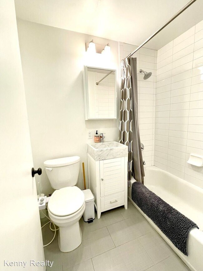 Building Photo - 2 br, 1 bath House - 226 27th Street 3