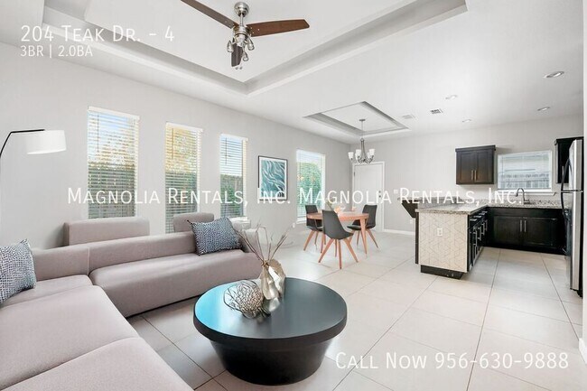 Building Photo - 204 Teak Dr