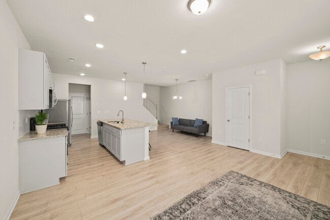 Kitchen Island - 940 Robbie Jackson Ln