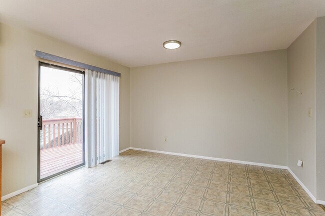 Building Photo - 4315 Eastcrest Cir W, Colorado Springs, CO...