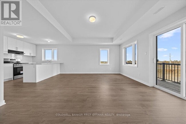 Building Photo - 110 Parnian Private