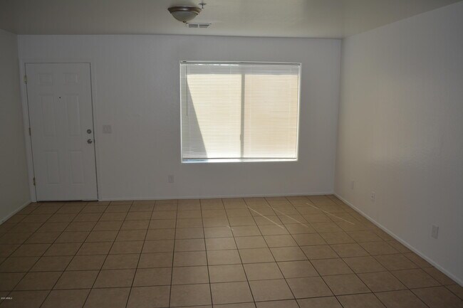 Foto del edificio - 18017 N 40th Pl