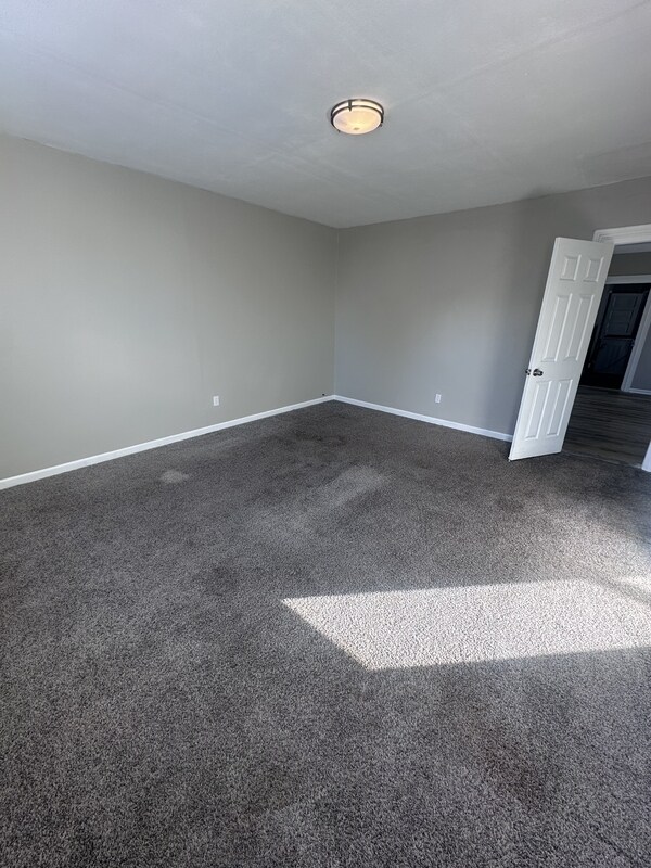 Foto del edificio - 7100 Lawn Ave