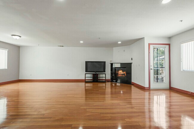 Foto del edificio - 1559 W 207th St
