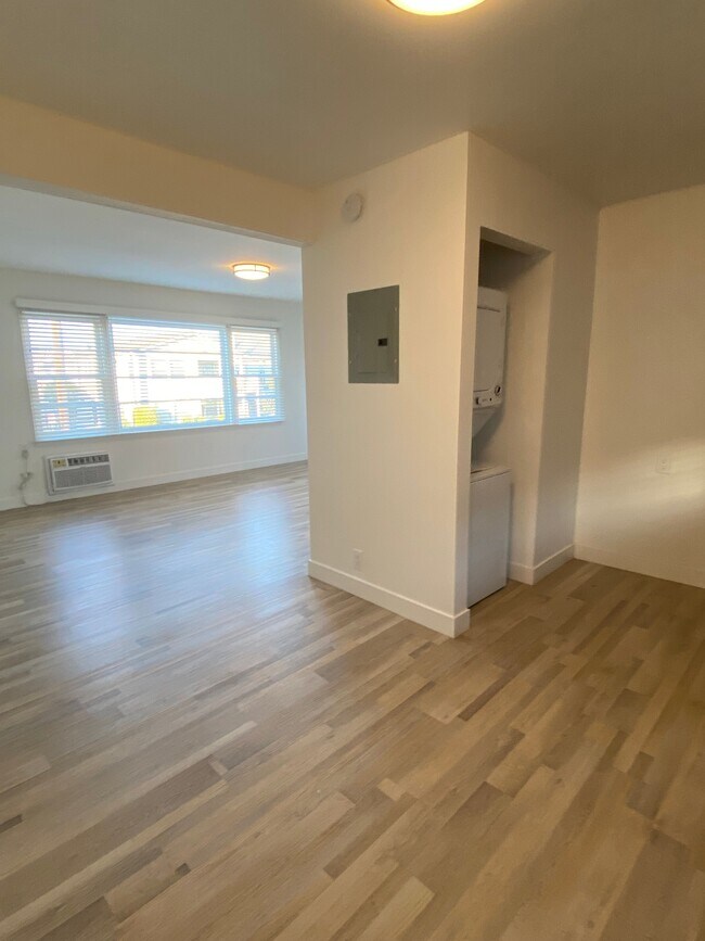 Foto del edificio - 522 E 5th St