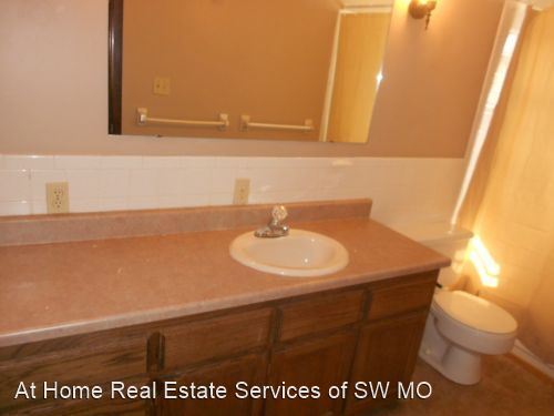 Foto del edificio - 1154 S Oak Park Dr