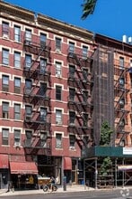 Building Photo - 857 9th Ave
