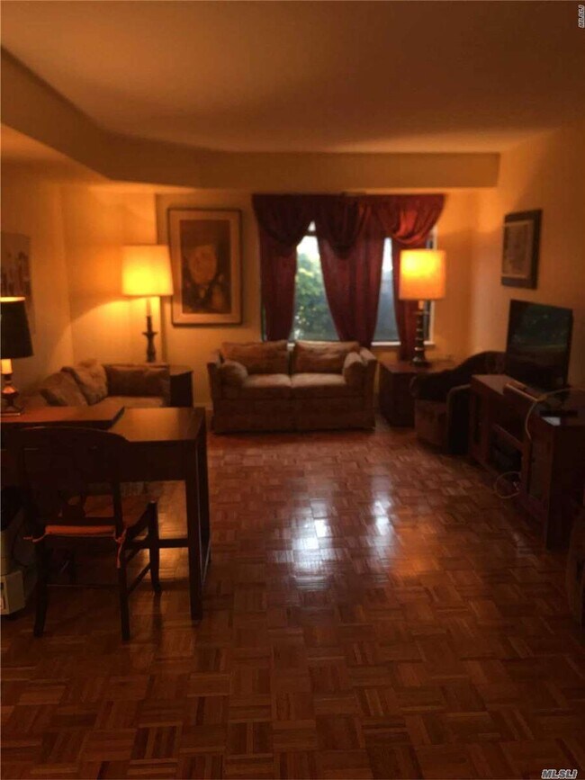 Foto del edificio - 376 Central Ave