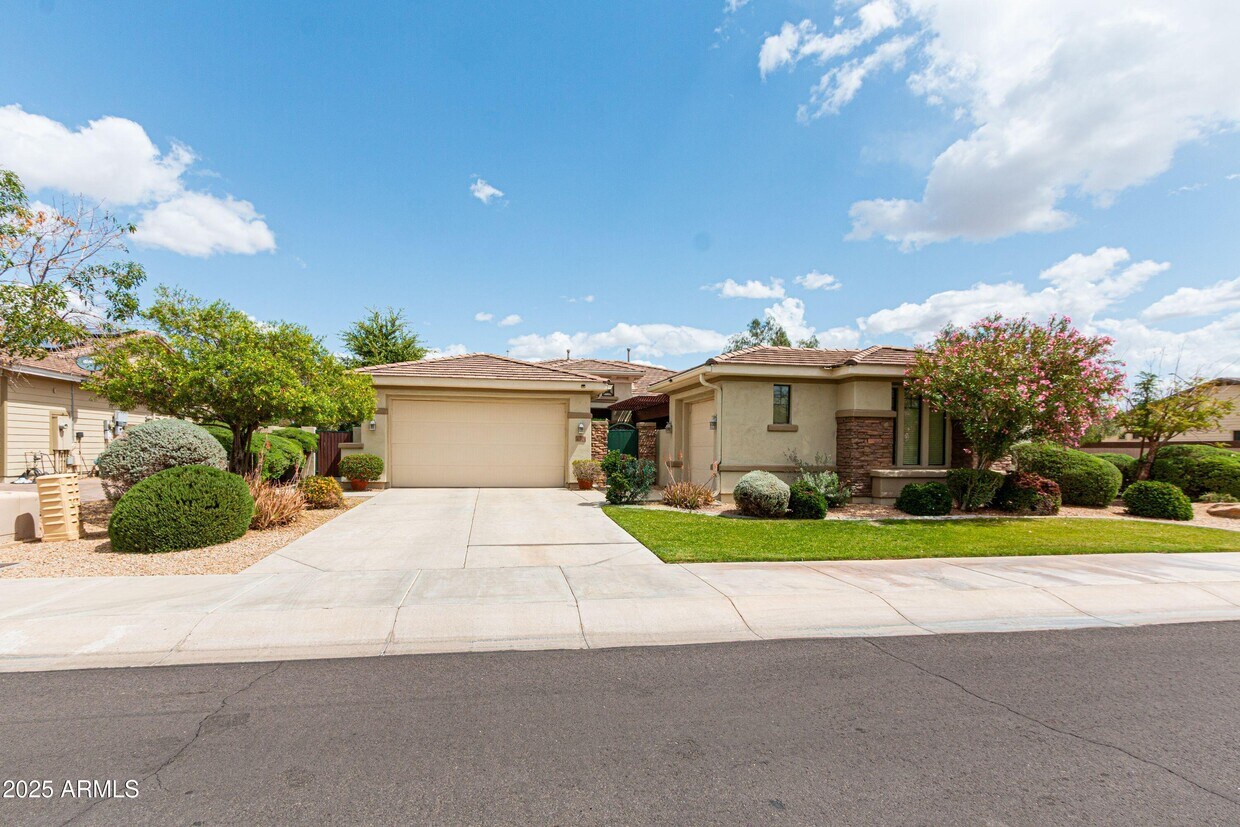 Foto principal - 4313 N 161st Ave