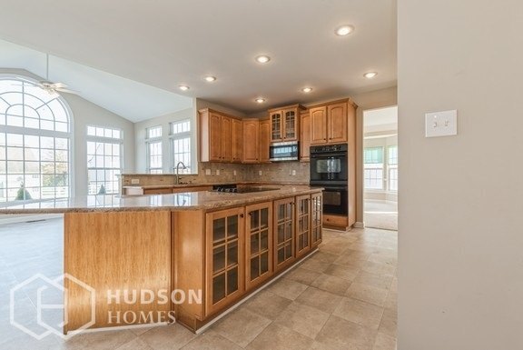 Building Photo - 632 Corbit Dr