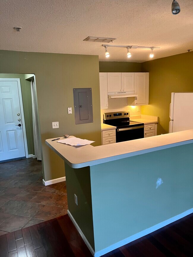 Building Photo - 70 Helmsman Way