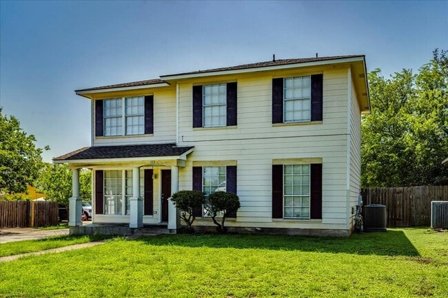 Building Photo - 112 Segovia Way