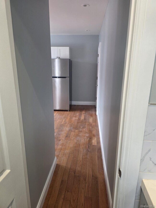 Foto del edificio - 238 Lawrence Ave