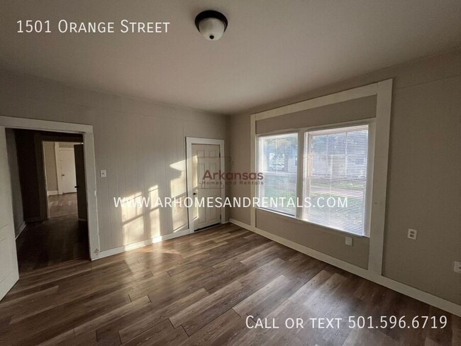 Building Photo - 1501 1/2 Orange St