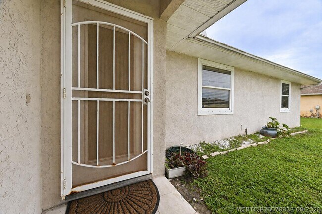 Foto del edificio - 1755 SW Castinet Ln