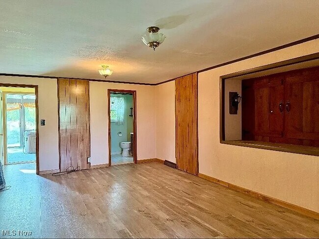 Foto del edificio - 1517 Rolling Acres Rd