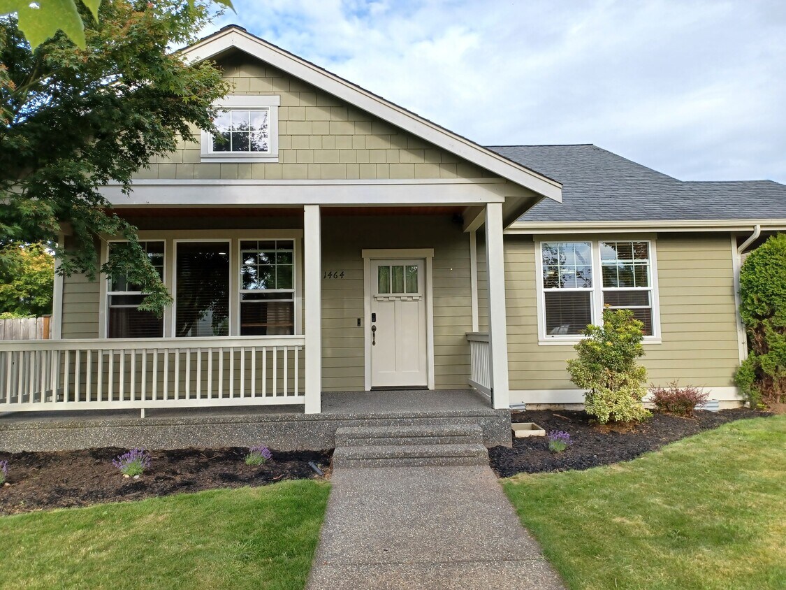 1464 Lupin St, Lynden, WA 98264 House Rental in Lynden, WA