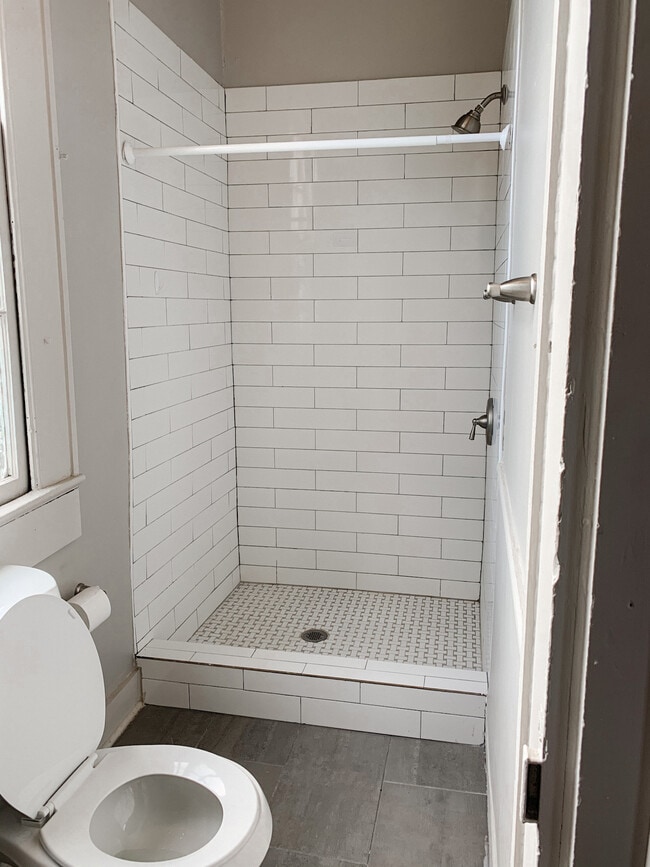 Foto del edificio - 3404 Dauphine St